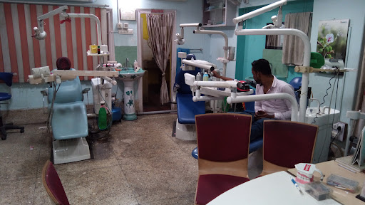 Dr. Rupam Sinha (Danta Suraksha Clinic) - Dental Surgeon in Durgapur