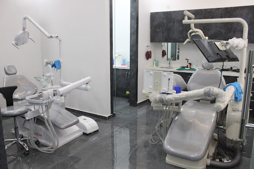 Dentistree Complete Dental & Skin Aesthetic Clinic, Dentist in Raj Nagar, Ghaziabad