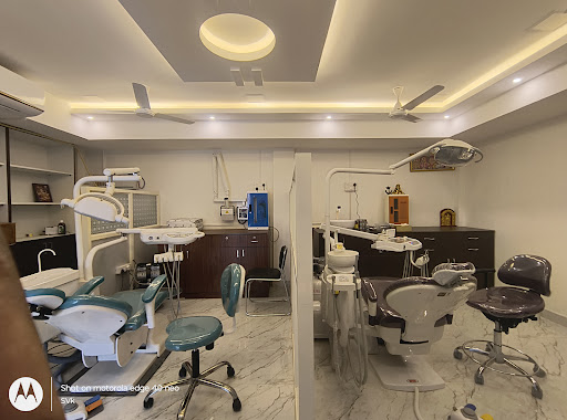 Dr VINOTH DENTAL CARE & IMPLANT CENTRE