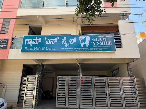 Glam 'N' Smile - Face, Hair & Dental
