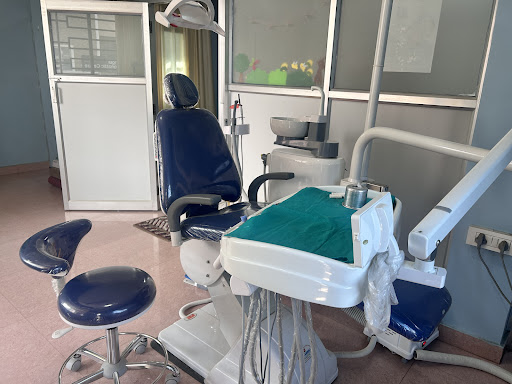 S.R. Dental and Aesthetic Lounge
