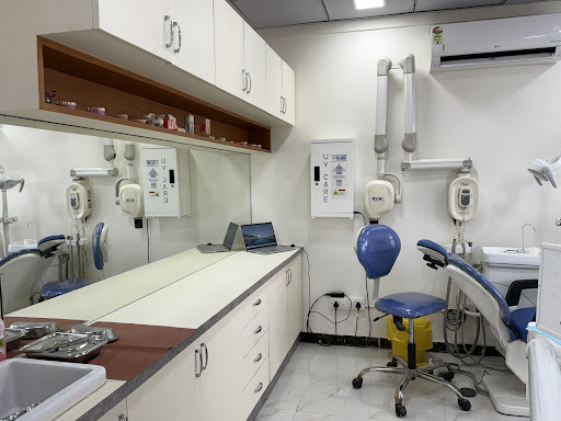 Aksha Dental and Implant Clinic