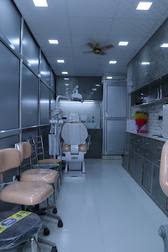 RJ Dental World- Best Dental Clinic in Agra