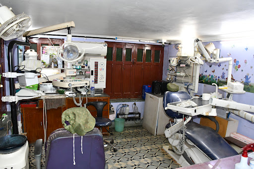 32 PEARLS DENTAL CLINIC (HOWRAH)