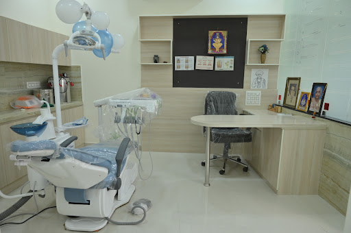 UK Dental practice, best dentist and Dental clinic in Madhaper