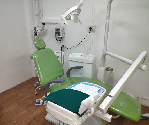 Shri Siddhi Ganesh Dental Clinic- Dr Hemant Bramhankar- Pediatric and preventive dentist