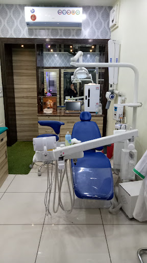 METRO DENTAL HOSPITAL. BEST HOSPITAL FOR DENTAL IMPLANTS AND BRACES