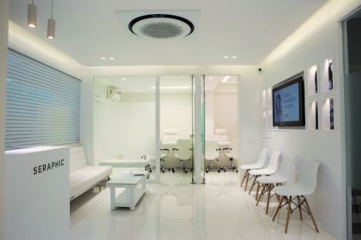 Seraphic Dental clinic in Indore | Dental Implants | Smile Design | Invisalign | Braces | Best Dentist in Indore