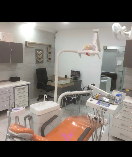 I-Dentist Family Dental Care (Best Dental Clinic .Jammu )